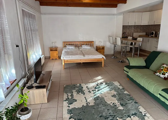 Tisz-t-a Chill Tiszafured